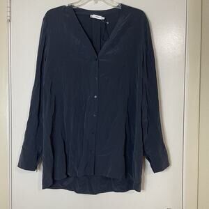VINCE. Navy blue button down crepe silk long sleeve blouse size medium